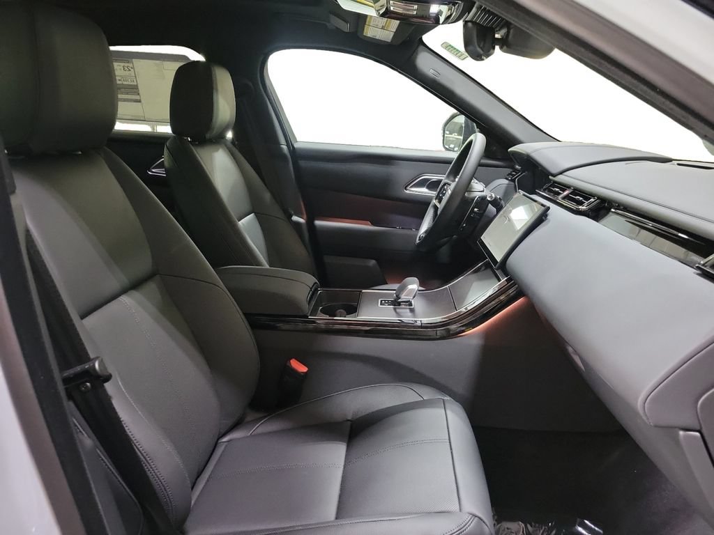 New 2026 Land Rover Range Rover Velar Dynamic SE AWD/4WD image 29
