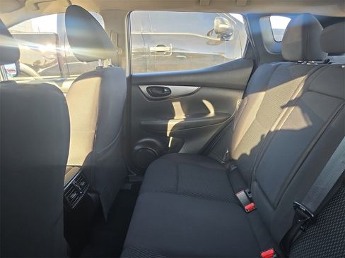 Certified 2021 Nissan Rogue Sport S image 9