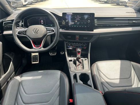 Certified 2025 Volkswagen Jetta GLI Autobahn w/ GLI Black Package FWD image 9
