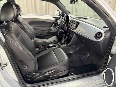 Used 2013 Volkswagen Beetle 2.5 image 7