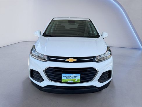 Used 2019 Chevrolet Trax LS FWD image 2