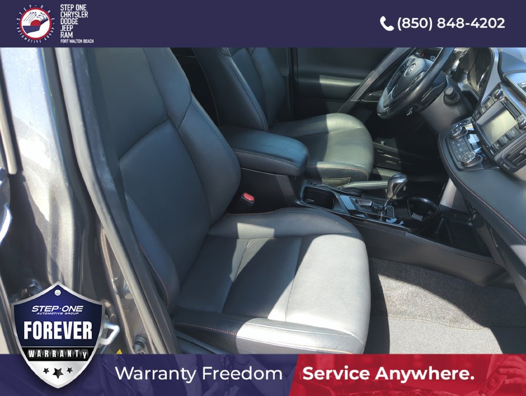 Used 2018 Toyota RAV4 SE w/ Power Extra Value Package FWD image 37