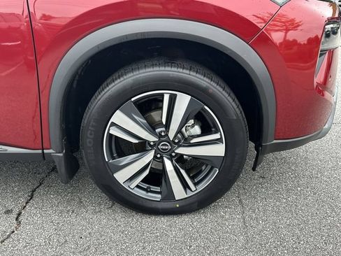 Certified 2024 Nissan Rogue SL w/ SL Premium Package AWD/4WD image 14
