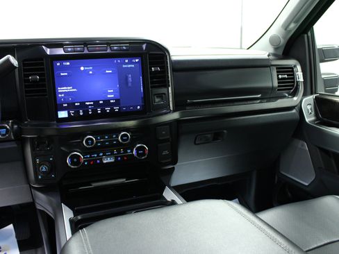 Used 2024 Ford F250 Lariat w/ Tremor Off-Road Package AWD/4WD image 19