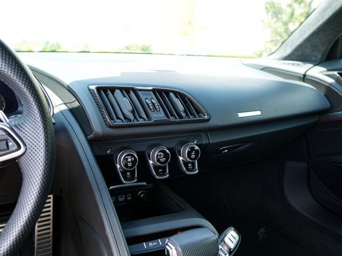 Used 2020 Audi R8 V10 performance AWD/4WD image 31