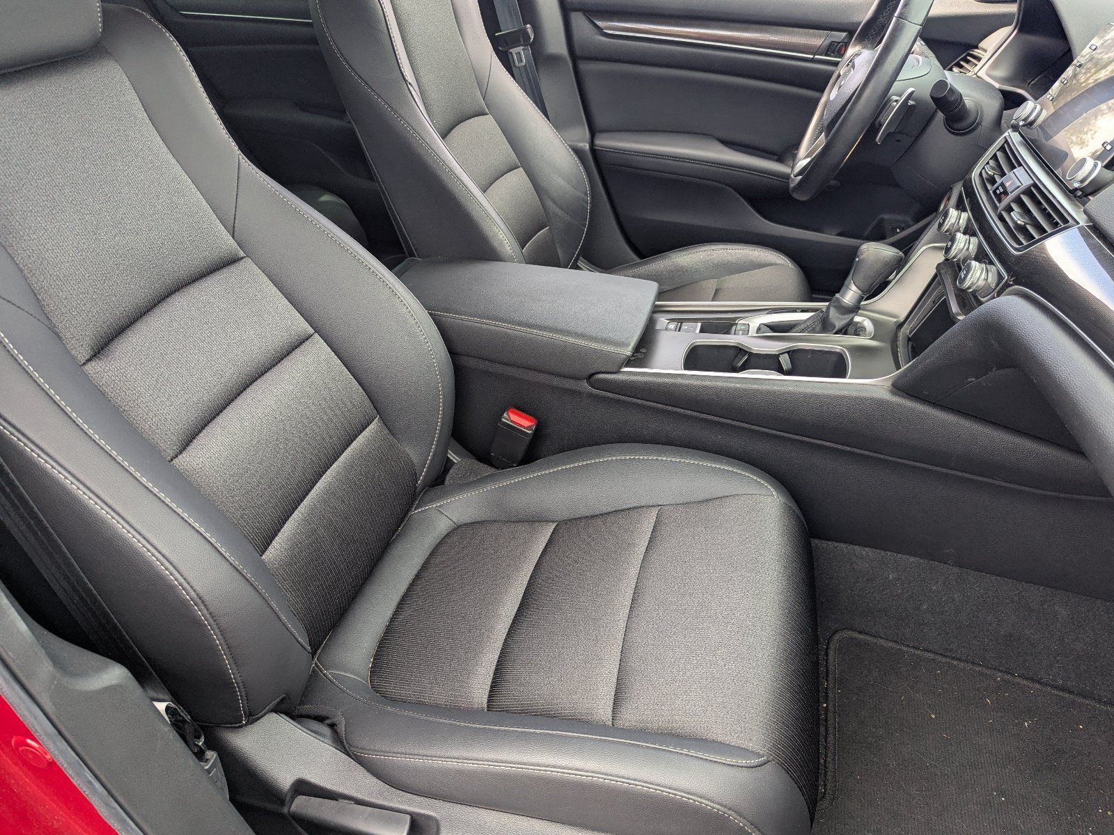 Used 2020 Honda Accord Sport image 11