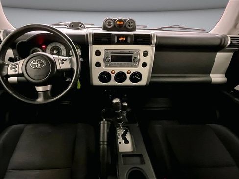 Used 2013 Toyota FJ Cruiser 4WD w/ Upgrade Pkg image 7