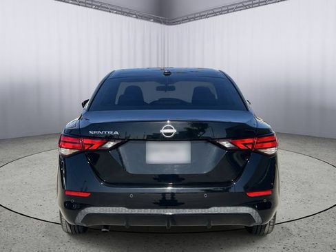 Used 2025 Nissan Sentra SV FWD image 8