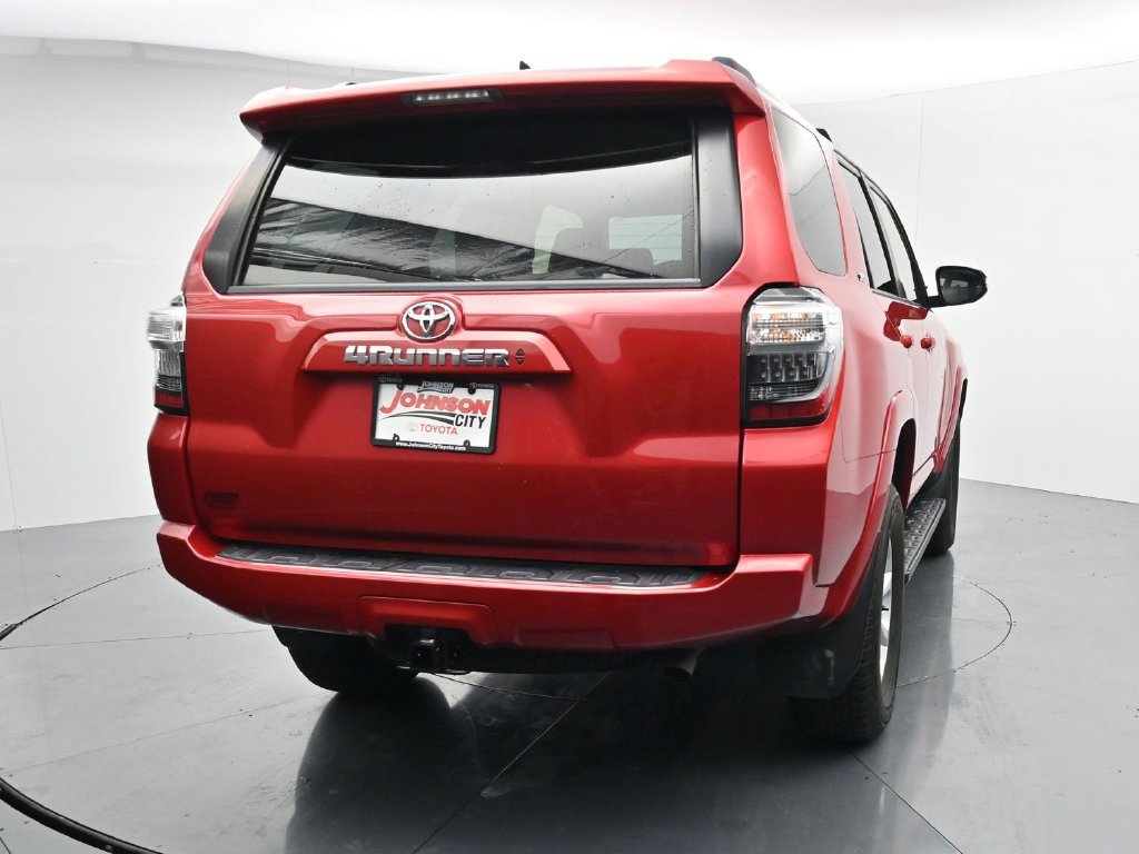 Used 2022 Toyota 4Runner SR5 Premium AWD/4WD image 6