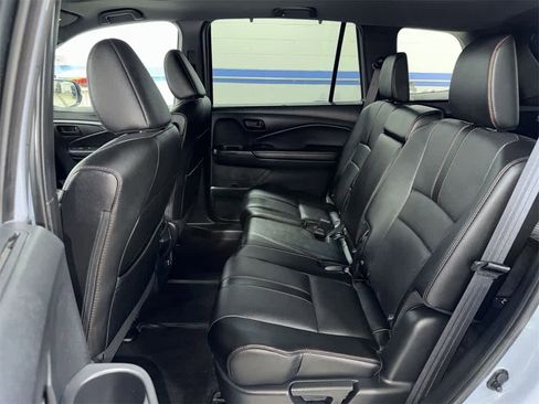 Used 2023 Honda Passport TrailSport image 17