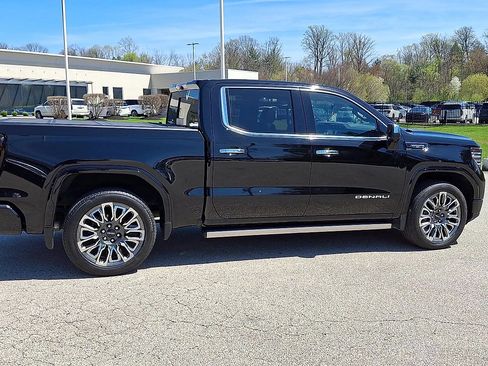 Certified 2023 GMC Sierra 1500 Denali Ultimate AWD/4WD image 9