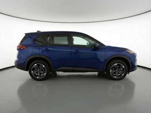 Used 2025 Nissan Rogue SV FWD image 11