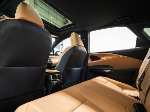 Used 2024 Lexus RX 350 Premium Plus w/ Convenience Package image 29