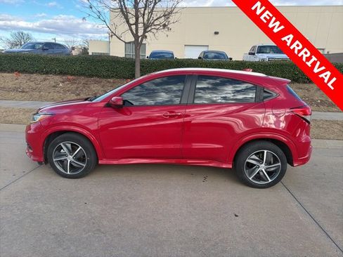 Used 2020 Honda HR-V Touring image 7