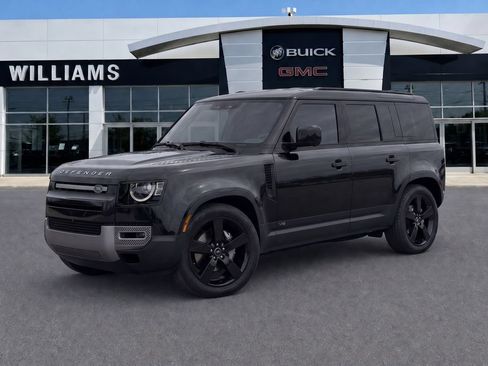 Used 2025 Land Rover Defender 130 V8 AWD/4WD image 3