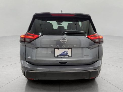 Certified 2025 Nissan Rogue SV image 56