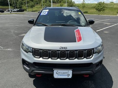 Used 2024 Jeep Compass Trailhawk AWD/4WD image 13