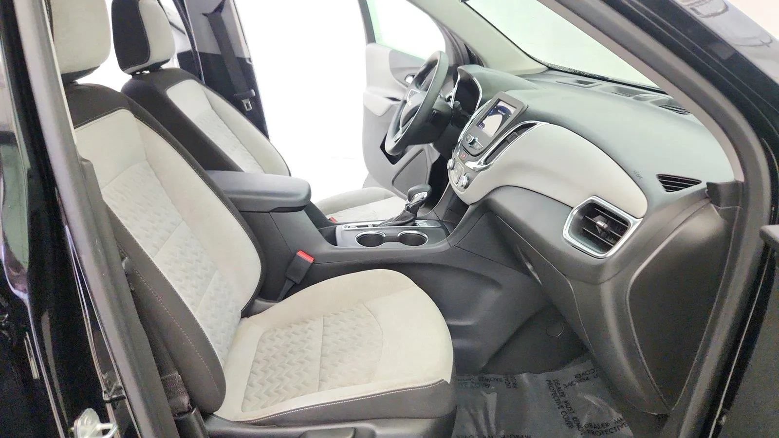 Used 2023 Chevrolet Equinox LS w/ LS Convenience Package FWD image 29