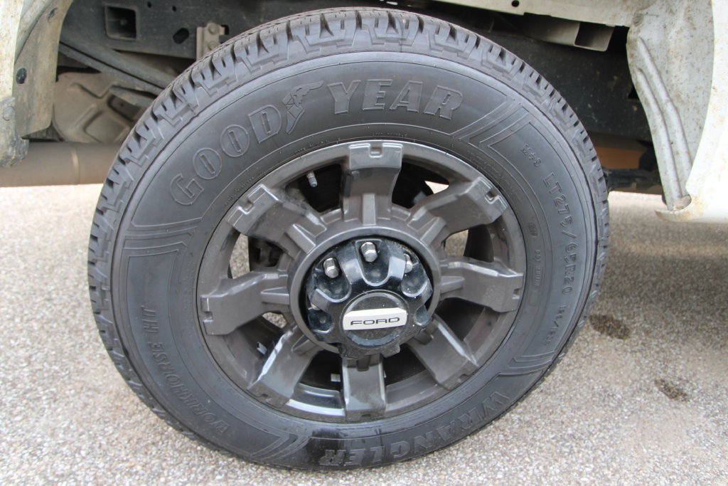 Used 2024 Ford F250 XL w/ STX Appearance Package AWD/4WD image 11