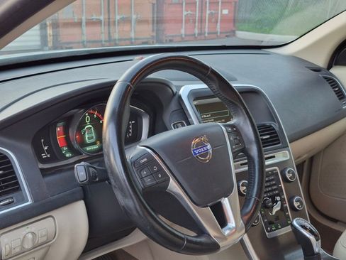 Used 2015 Volvo XC60 T6 Platinum FWD image 9