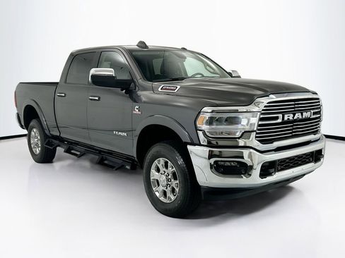 Used 2022 RAM 2500 Laramie AWD/4WD image 3