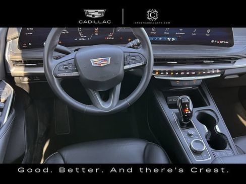 Used 2024 Cadillac XT4 Premium Luxury image 13