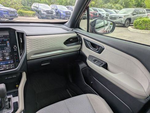 Used 2025 Subaru Forester Premium w/ Convenience Package #1 image 17