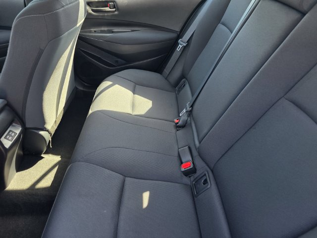 Used 2025 Toyota Corolla LE FWD image 9
