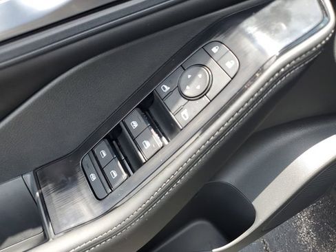 New 2026 Nissan Rogue SV w/ Cold Weather Package AWD/4WD image 24