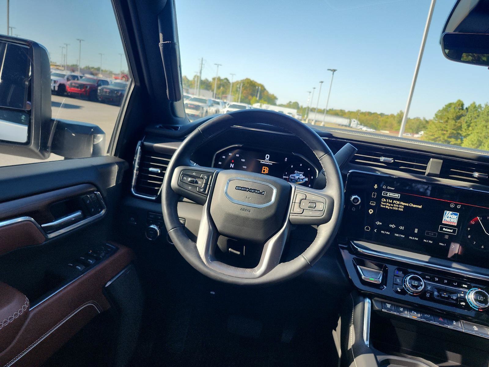 Used 2025 GMC Sierra 2500 Denali Ultimate AWD/4WD image 20