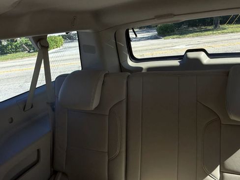 Used 2020 GMC Yukon XL Denali image 22