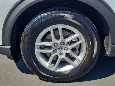 Used 2025 Ford Explorer Active RWD image 26