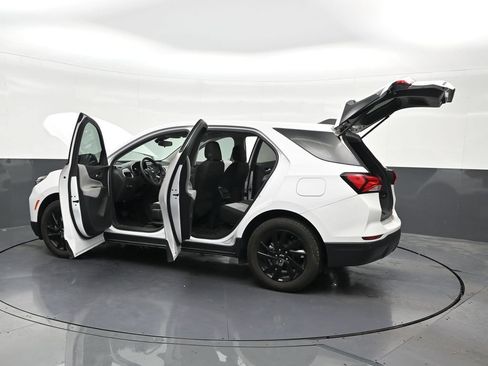 Used 2024 Chevrolet Equinox LS w/ Sport Edition FWD image 34