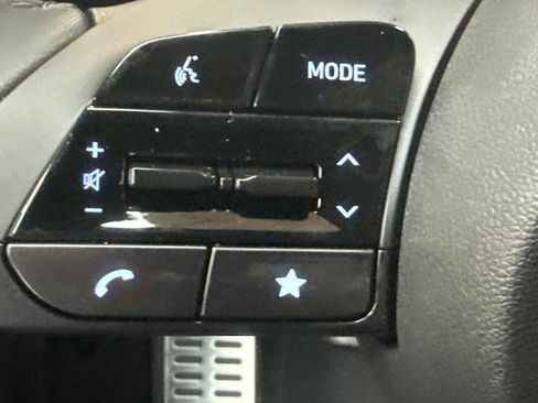 New 2026 Hyundai Elantra SEL Sport FWD image 20