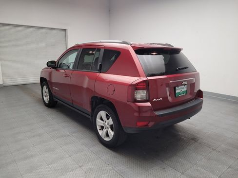 Used 2017 Jeep Compass Latitude AWD/4WD image 5