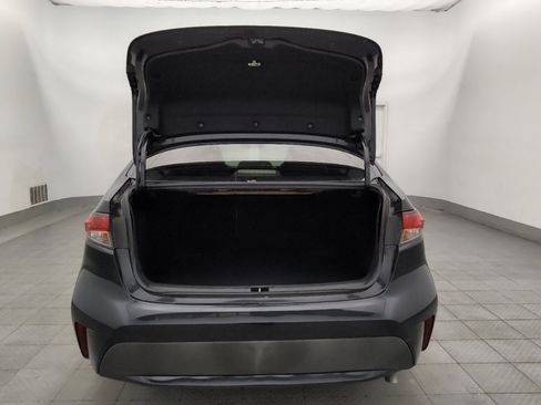 Used 2022 Toyota Corolla LE FWD image 29