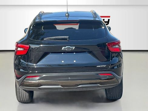 Used 2025 Chevrolet Trax ACTIV w/ Driver Confidence Package FWD image 6