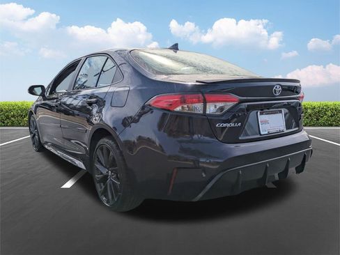 Used 2024 Toyota Corolla SE w/ SE Premium Package image 6