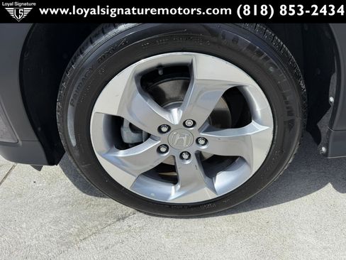 Used 2017 Honda HR-V EX-L image 11