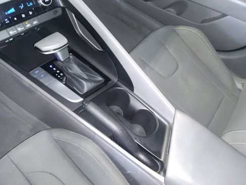 Used 2022 Hyundai Elantra SEL w/ Cargo Package image 26