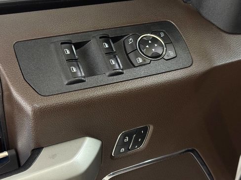 Used 2018 Ford F150 King Ranch image 48