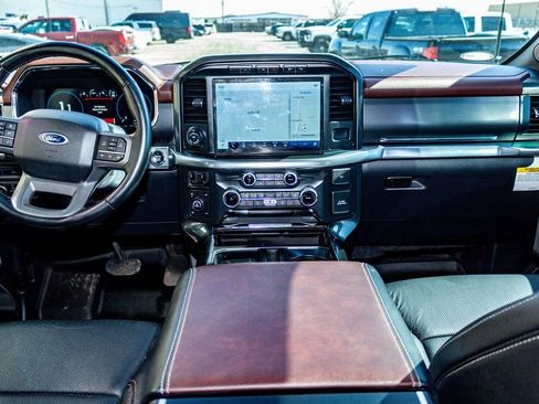 Used 2022 Ford F150 Lariat image 12