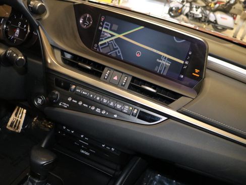 Used 2020 Lexus ES 350 F Sport w/ Accessory Package 2 image 27