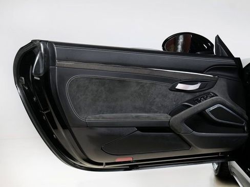 Certified 2021 Porsche 718 Boxster Spyder image 31