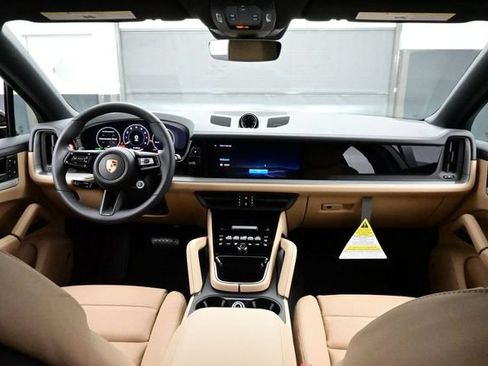 New 2026 Porsche Cayenne Coupe AWD/4WD image 20