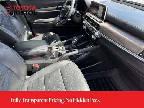 Used 2022 Kia Telluride SX w/ SX Prestige Package AWD/4WD image 24