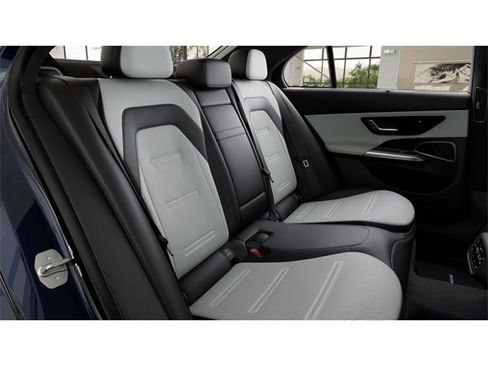New 2026 Mercedes-Benz E 53 AMG e 4MATIC Sedan image 5