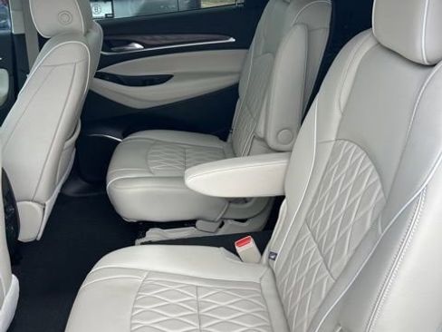 Certified 2023 Buick Enclave Avenir image 8