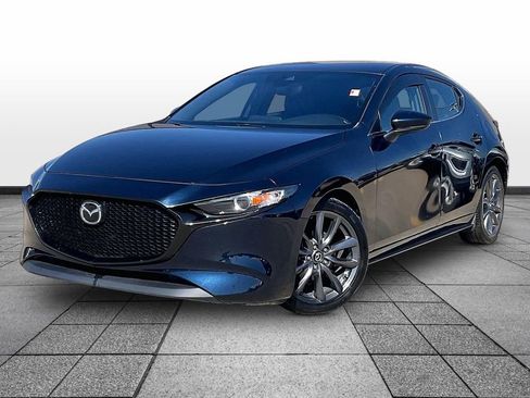 Used 2019 MAZDA MAZDA3 Hatchback w/ Preferred Package FWD image 1