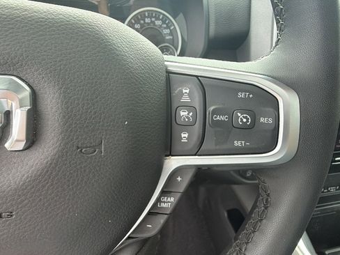 Used 2025 RAM 1500 Big Horn AWD/4WD image 29